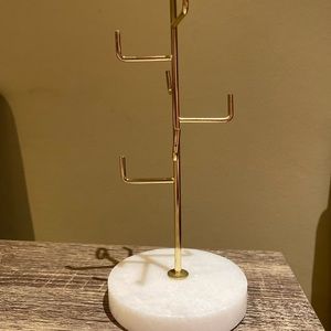 Marble Jewellery Stand